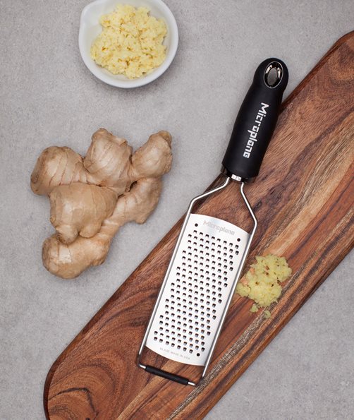 Microplane Gourmet Coarse Cheese Grater Black